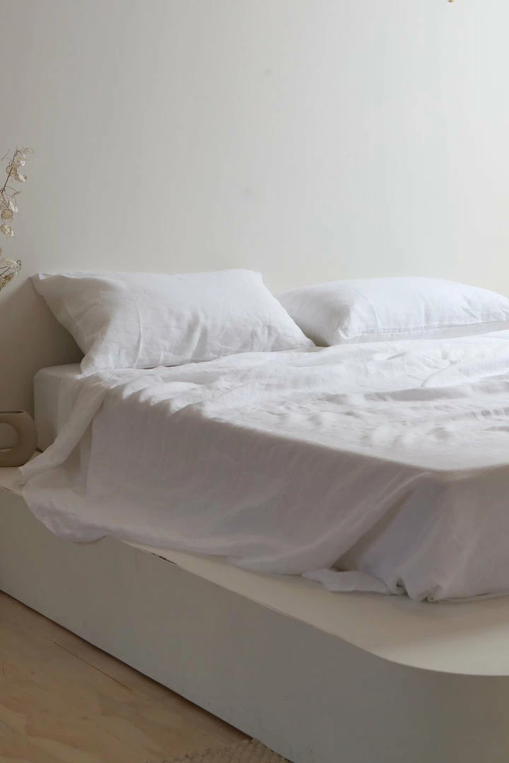 Home Lab 100% French Linen Sheet Set Queen White Cushion, Throws & Linen