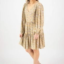 Ivy + Jack Elsa Pistachio Floral LS V Neck Smock Dress Fashion