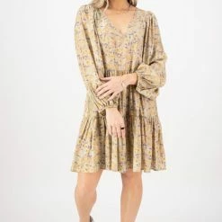 Ivy + Jack Elsa Pistachio Floral LS V Neck Smock Dress Fashion