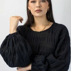 Ivy + Jack Fashion Carly Black Shirred Cotton LS Raglan Elastic Hem Crop Top