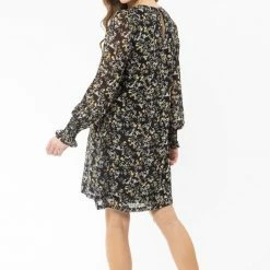 Seeking Lola Wanderer Black Floral LS Shift Dress