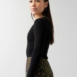 Ivy + Jack Radiant Black LS Rib Knit Crew Neck Top Fashion