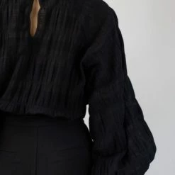 Ivy + Jack Fashion Carly Black Shirred Cotton LS Raglan Elastic Hem Crop Top