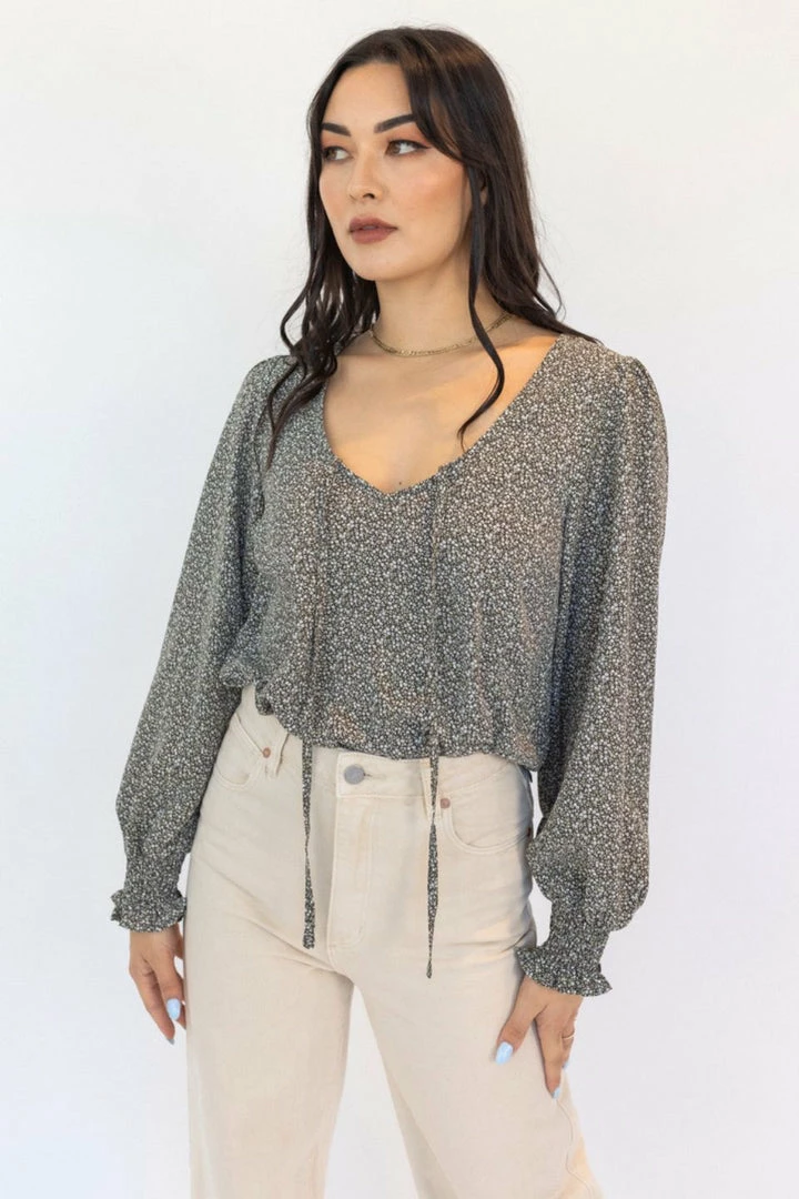 Among The Brave In Love Tobacco Ditsy Floral LS Shirred Cuff Tie V Neck Top Fashion