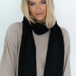 Humidity Lifestyle Accessories Ribbed Black Scarf