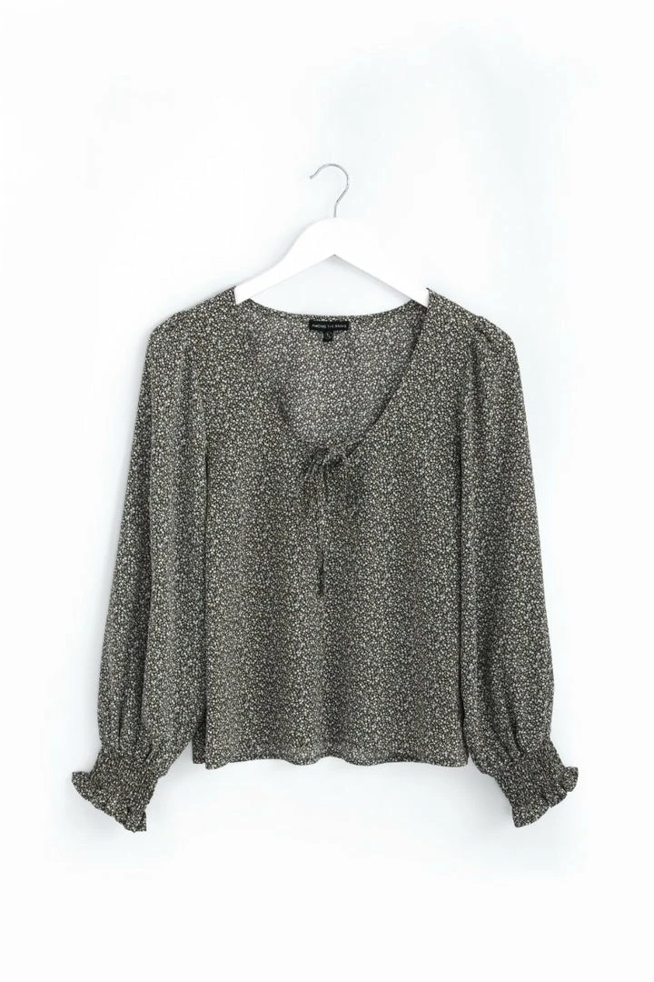 Among The Brave In Love Tobacco Ditsy Floral LS Shirred Cuff Tie V Neck Top Fashion