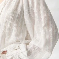 Ivy + Jack Fashion Jade White Texture LS Raglan Shirred V Neck Elastic Hem Top