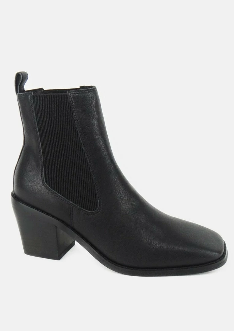 Caverley Joni Heeled Black Leather Chelsea Boot Accessories