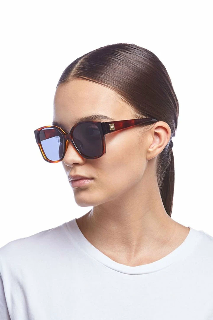 Le Specs Accessories Athena Alt Fit Oversized Square Toffee Tort Smoke Lens Polarised Sunglasses