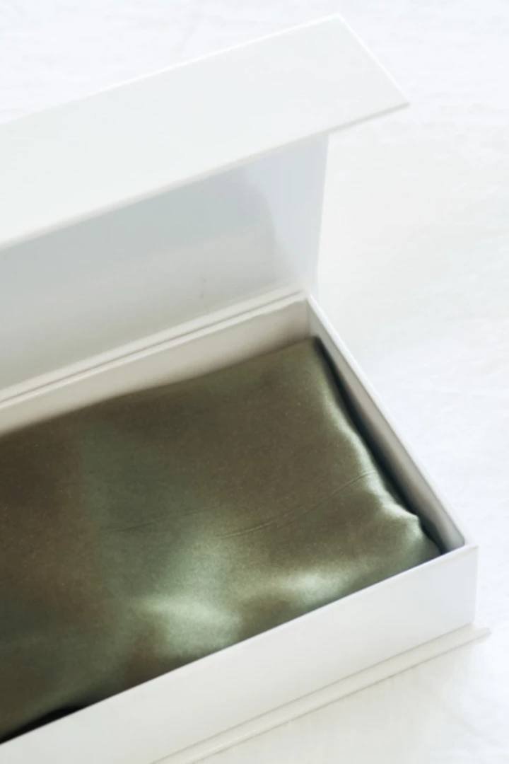 Home Lab 100% Silk Beauty Pillowcase Olive 48x73cm Support Local Gifts