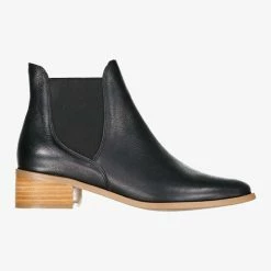 Minx Snappy Black Milled Leather Chelsea Boot With Natural Sole Accessories